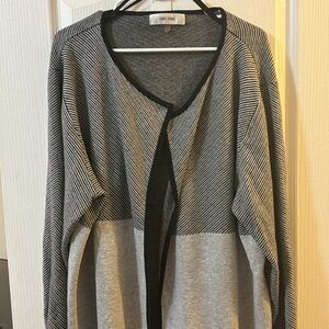 Jones Studio Gray Black Longline Cardigan 3X